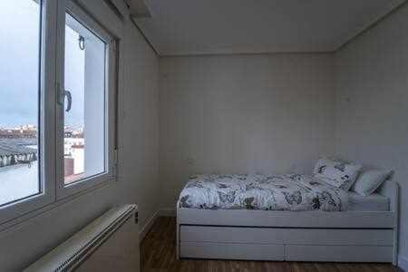 Atico Terraza Playa Futbol Y Congresos Vut4708As Apartman Gijón Kültér fotó