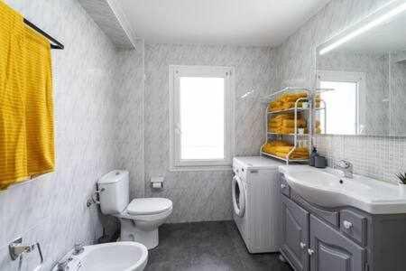 Atico Terraza Playa Futbol Y Congresos Vut4708As Apartman Gijón Kültér fotó